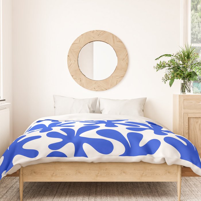 Bold Blue Funky Abstract Amoeba Dance Pattern on White Duvet Cover Gallery Image 3