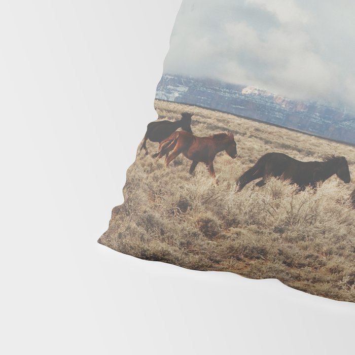 Running Reservation Horses Pillow Sham Gallery Image 4