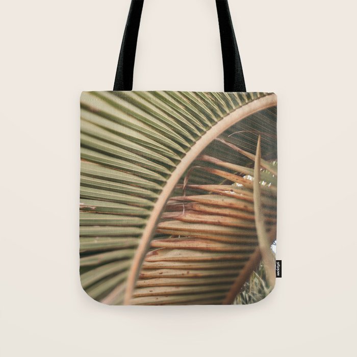 Curvy Tote Bag Gallery Image 1