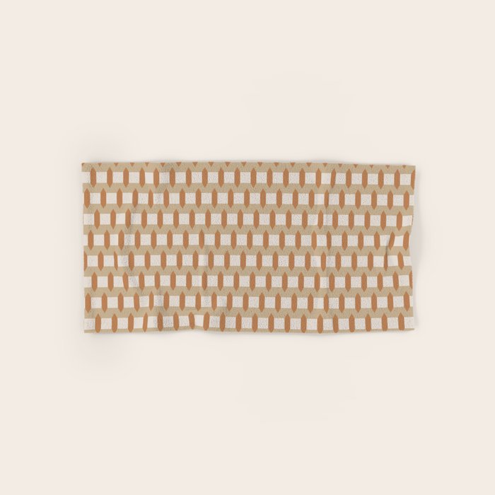 Minimalist Geometric Check Pattern Bath Towel Gallery Image 1
