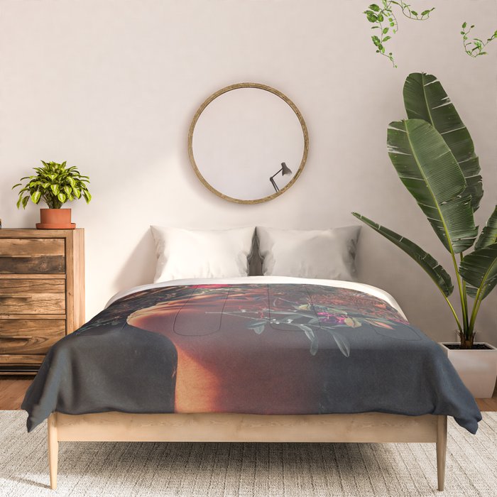 Kissing Rosa Comforter Gallery Image 3
