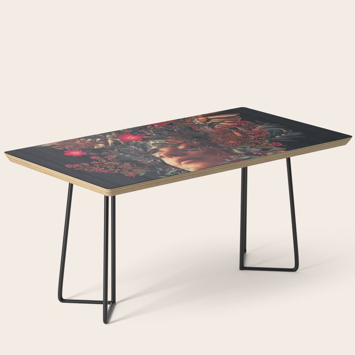 Kissing Rosa Coffee Table Gallery Image 1