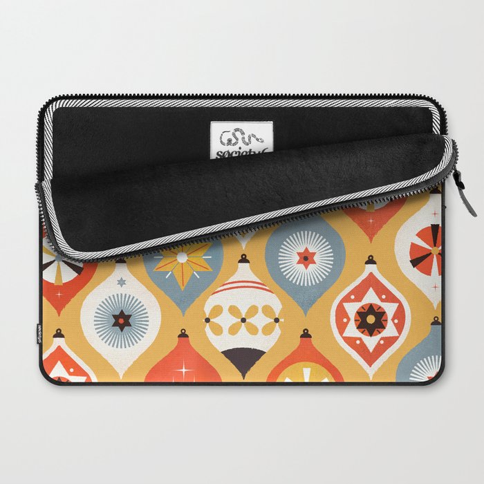 Festive Old-fashioned Christmas Tree Baubles Laptop Sleeve Gallery Image 2