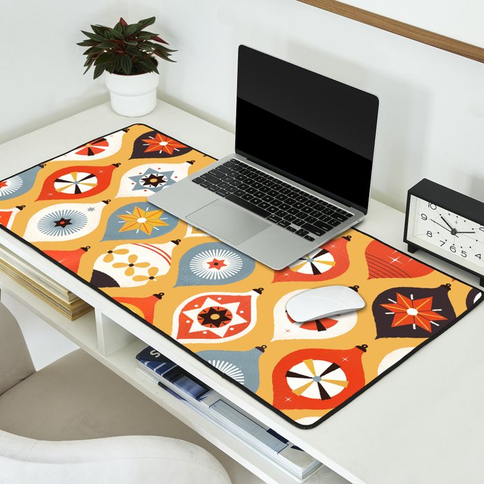 Festive Old-fashioned Christmas Tree Baubles Desk Mat Gallery Image 2