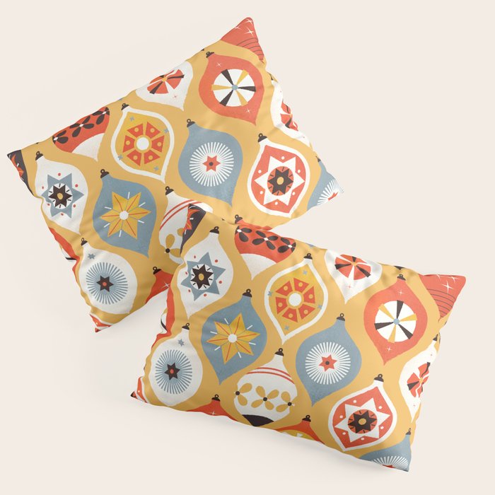 Festive Old-fashioned Christmas Tree Baubles Pillow Sham Gallery Image 1
