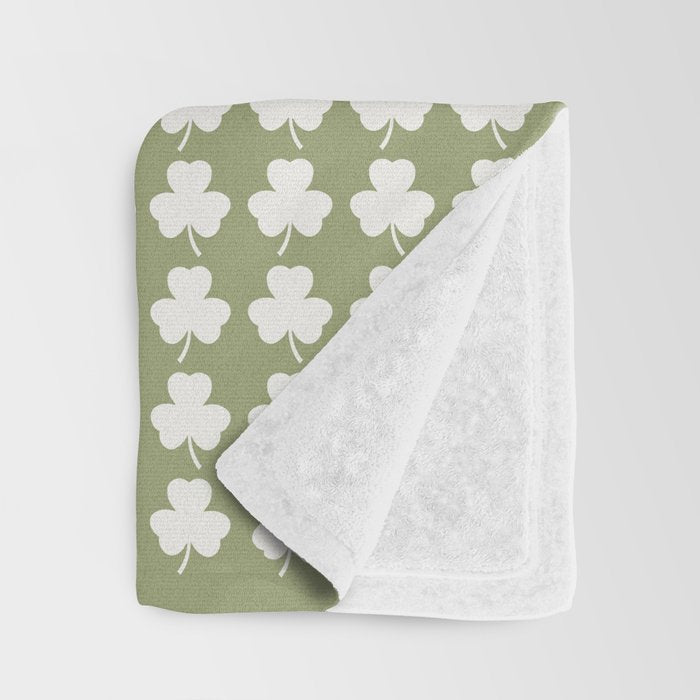 Clovers XXVIII Natural Green Botanical Pattern Throw Blanket Gallery Image 3