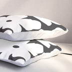 Black & White Flower - 70's White Daisies Pillow Sham Gallery Image 3