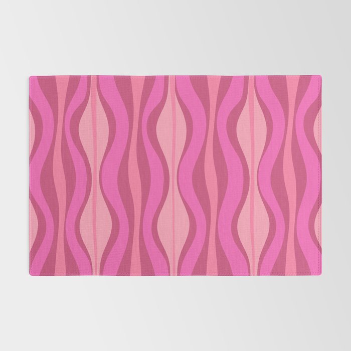 Retro Hourglass Abstract Mid-Century Modern Pattern in Bright Pink Tones Rug Gallery Image 2