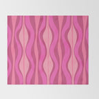 Retro Hourglass Abstract Mid-Century Modern Pattern in Bright Pink Tones Throw Blanket Gallery Image 2