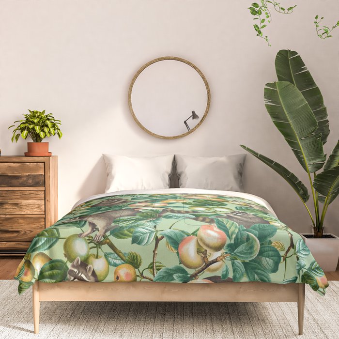 RACCOON AND FRUITS Comforter Gallery Image 3