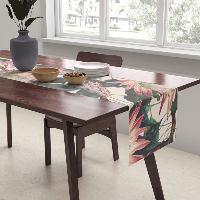Vintage Garden XVI Table Runner Gallery Image 2