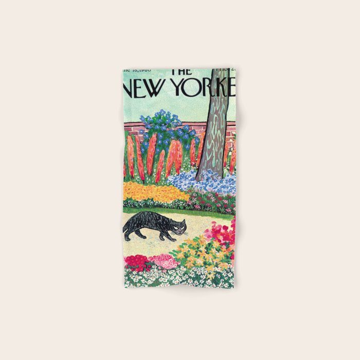 The New Yorker - Black Cat Bath Towel Gallery Image 1