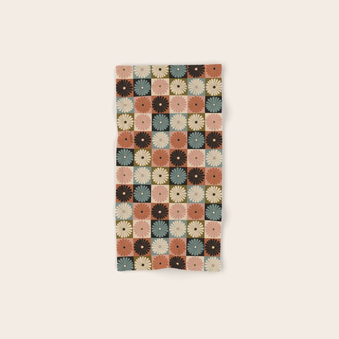 Retro Flowers Check Pattern II Bath Towel Gallery Image 1