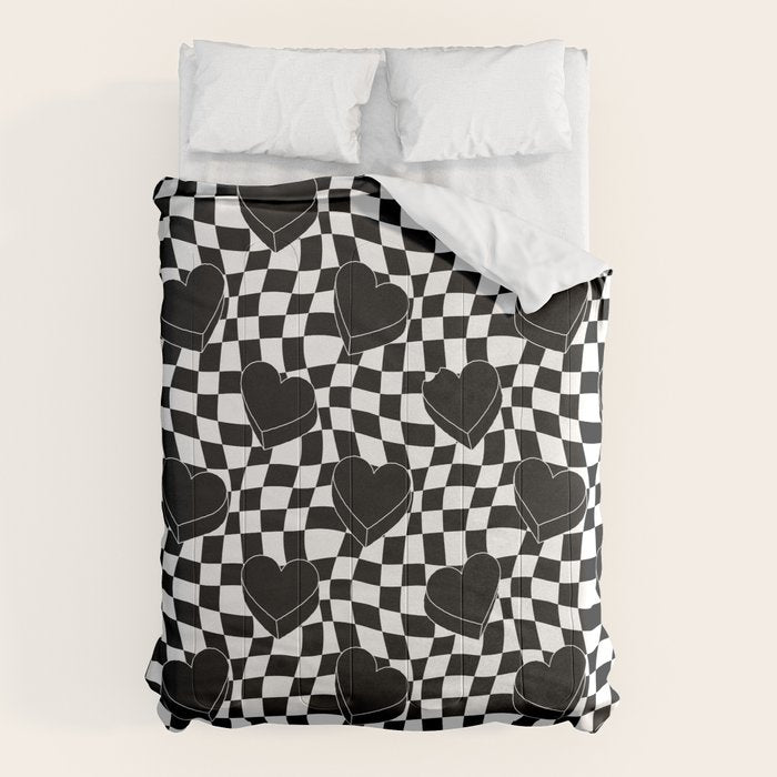 Black and white checkered love heart pattern Comforter Gallery Image 1