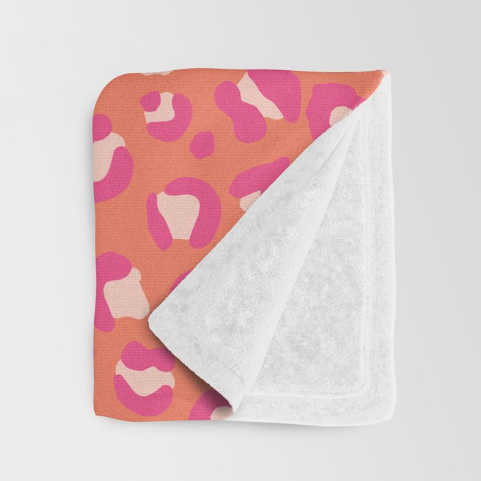 Leopard Print - Coral and Pink Throw Blanket Gallery Image 3