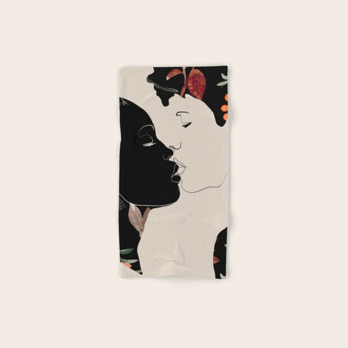Floral Kiss  Bath Towel Gallery Image 1