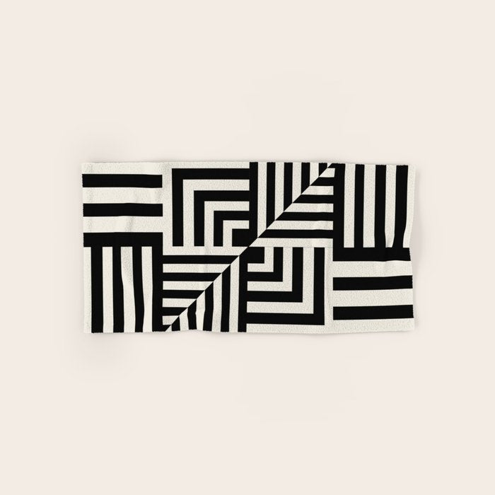 Layers 4 pattern black Bath Towel Gallery Image 1