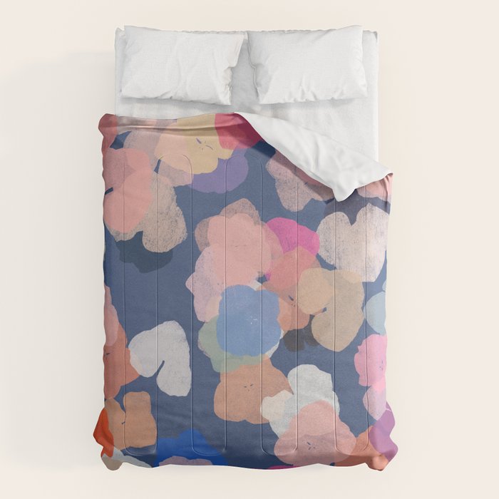 hydrangea 10 Comforter Gallery Image 1