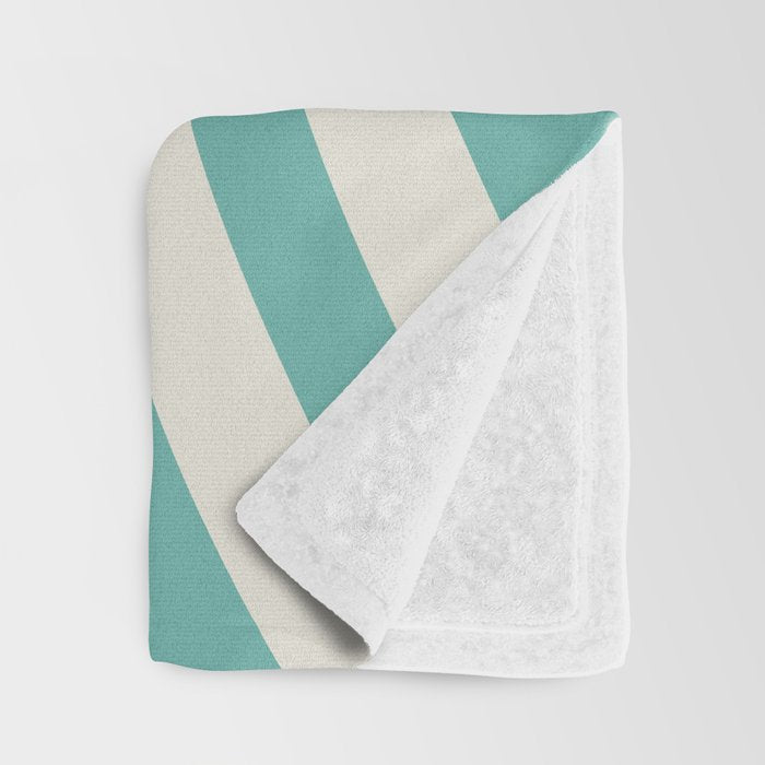 Linea 15A Throw Blanket Gallery Image 3