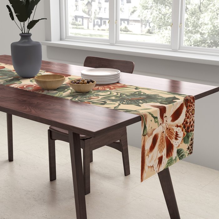 Vintage Flower Garden Table Runner Gallery Image 2
