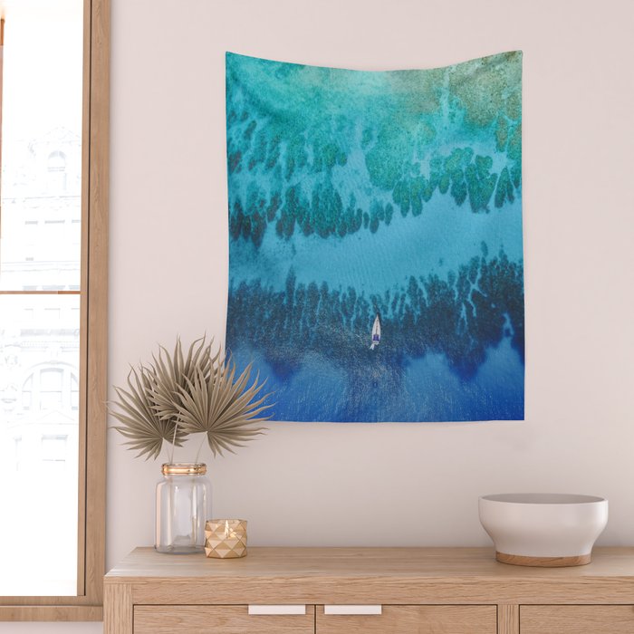Roatan Island, Honduras Wall Tapestry Gallery Image 2