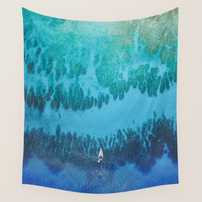 Roatan Island, Honduras Wall Tapestry Gallery Image 1