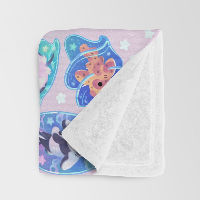 Mermaid's purse (shark egg) Throw Blanket Gallery Image 3