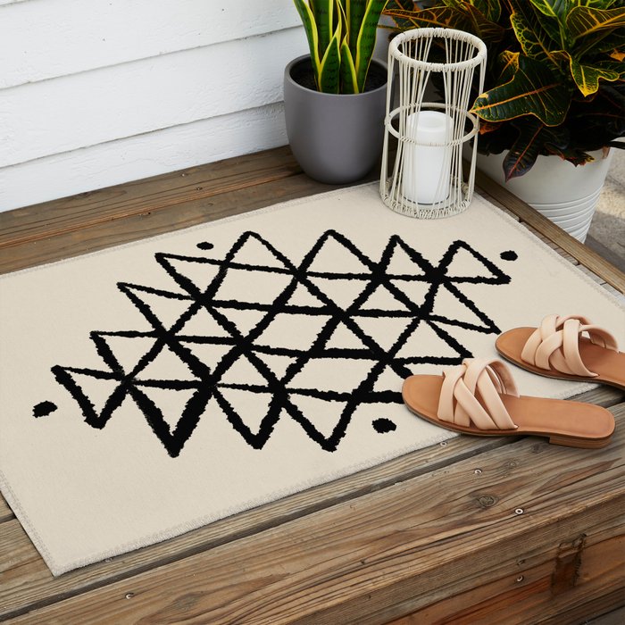Line Art Berber - black Outdoor Rug Gallery Image 2
