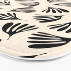 Wispy Leaves Contemporary Pattern in Black and Almond Cream Bath Mat Gallery Image 3