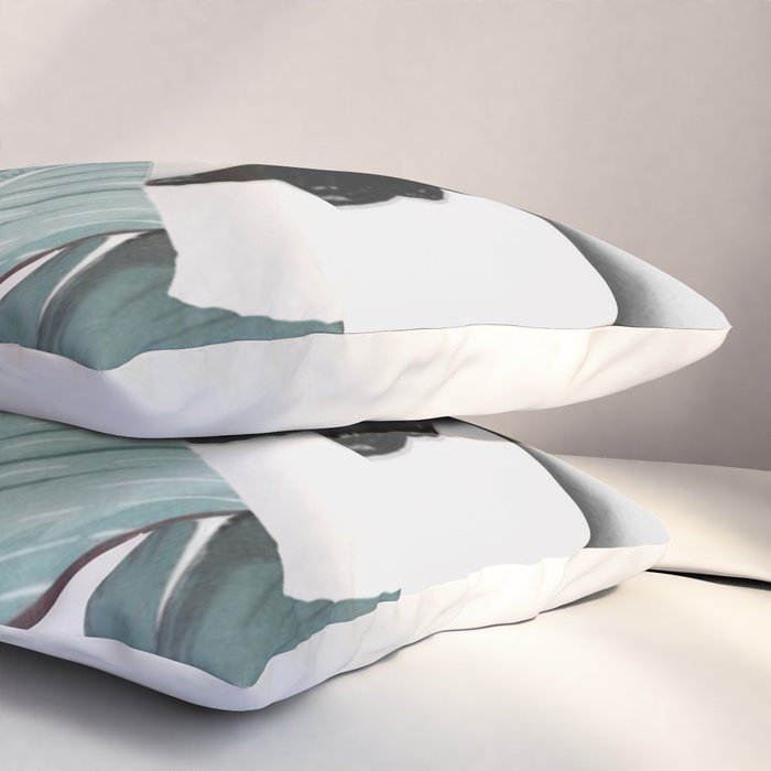 WOMAN 22c Pillow Sham Gallery Image 3