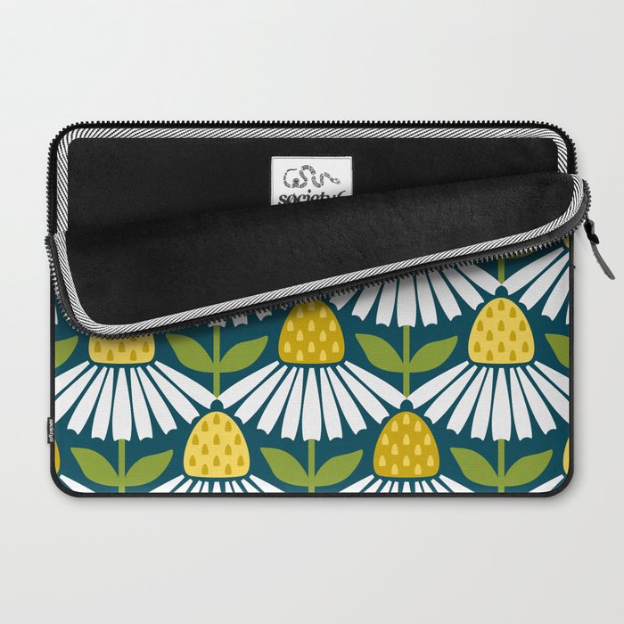 the daisies greet you Laptop Sleeve Gallery Image 2