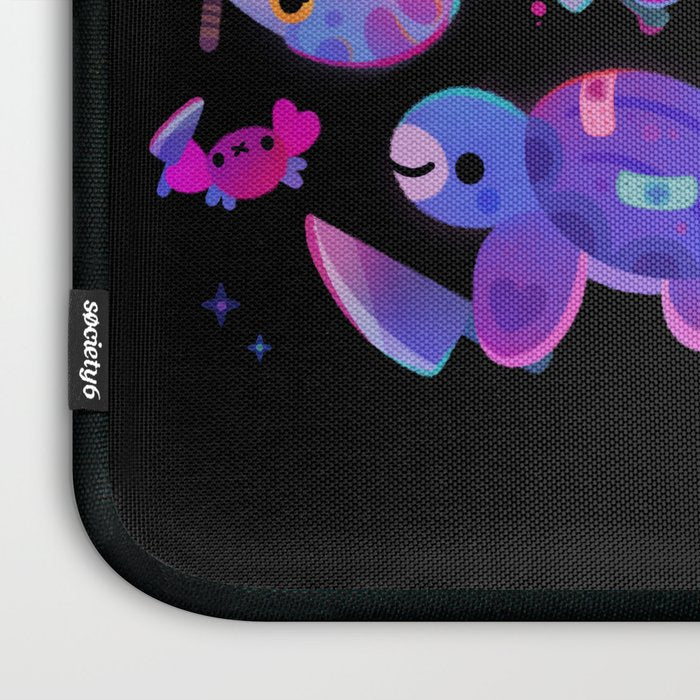 Stabby marine life Laptop Sleeve Gallery Image 3