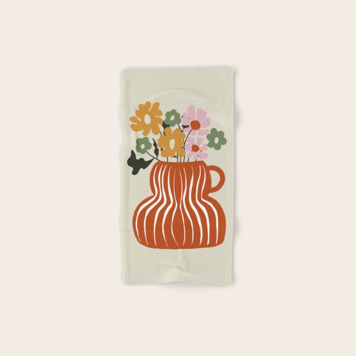 Daisy Jar Bath Towel Gallery Image 1