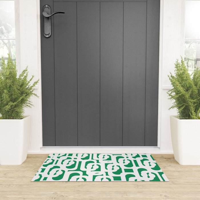 Mid Century Modern Loop Pattern in Kelly Green and White Welcome Mat Gallery Image 3