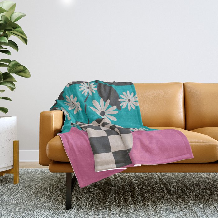 Daisy Daydreams 2 Throw Blanket Gallery Image 1
