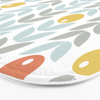 Mid Century Modern Retro Leaf and Circle Pattern Bath Mat Gallery Image 3