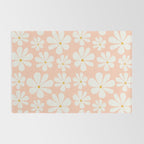 Retro Daisy Pattern - Peach Pink Rug Gallery Image 2