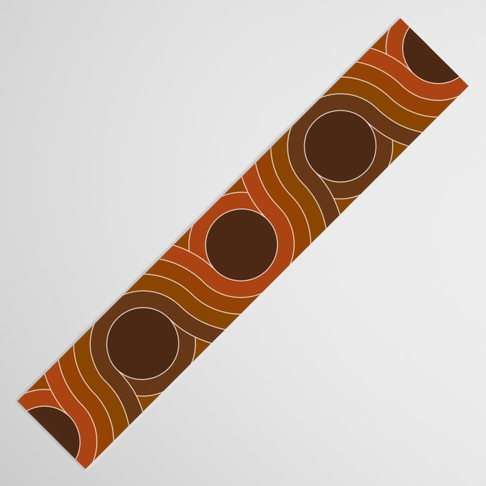 Cocoa Chain Table Runner Gallery Image 3