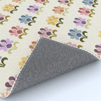 70s Retro Florals Pattern with Linen Texture Rug Gallery Image 4