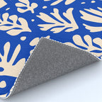 matisse pattern with leaves in blu Rug Gallery Image 4