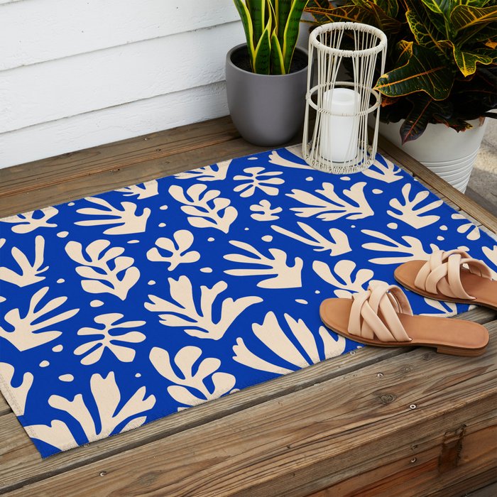matisse pattern with leaves in blu Outdoor Rug Gallery Image 2