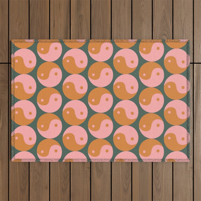 Yin-Yang Outdoor Rug Gallery Image 1