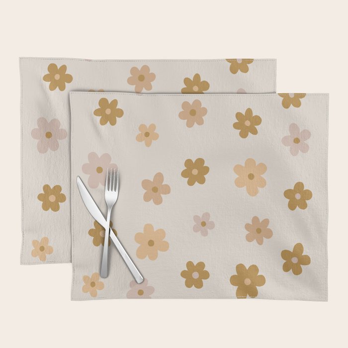 flower confetti Placemat Gallery Image 1
