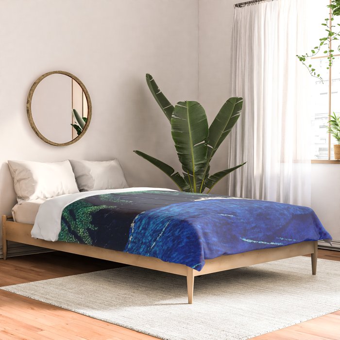 Haka Shore - Nature Ukiyo Landscape in Green & Blue Comforter Gallery Image 2