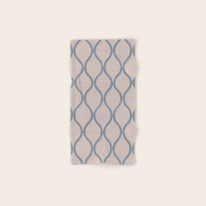 Elegant Sway Pattern Bath Towel Gallery Image 1