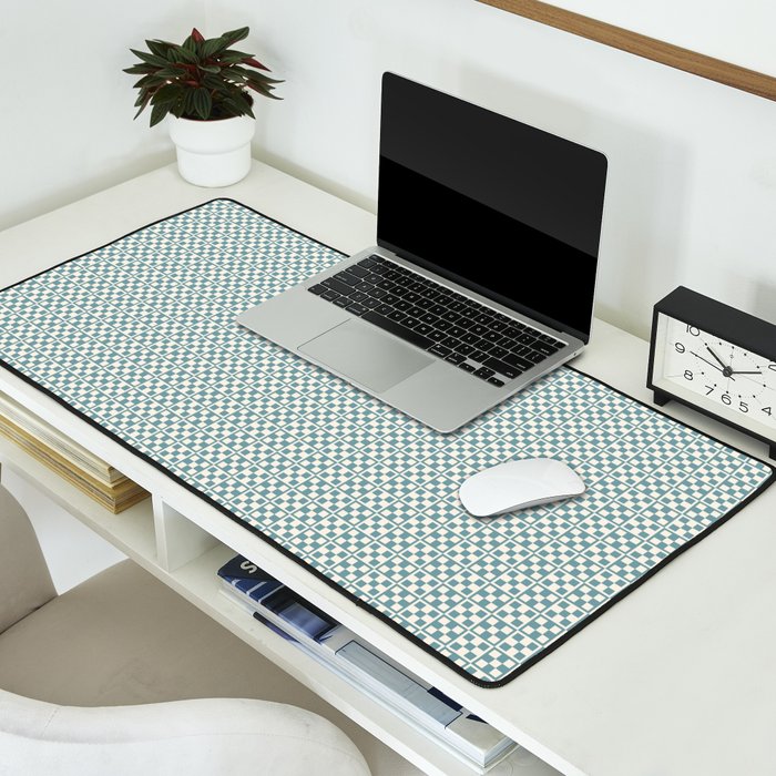 5 Checkers Desk Mat Gallery Image 2