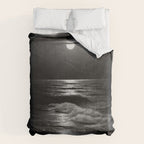 The summer sea moonlit coastal beach and waves with full moon black and white seascape photograph / photography by Rudolf Eickemeyer Jr. Comforter Gallery Image 6
