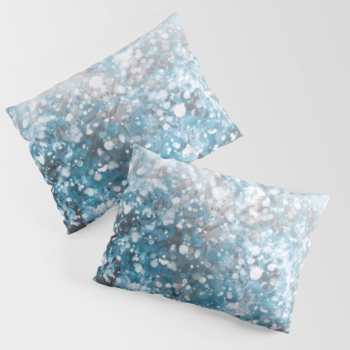 Snowflakes Pillow Sham Gallery Image 3