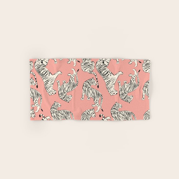 Pink Tiger Pattern 006 Bath Towel Gallery Image 1