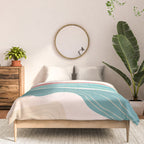 Crashing wave on sunny bay Comforter Gallery Image 3